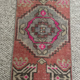 1’4 x 3’1 Vintage Oushak Rug Muted Brick, Fuschia & Periwinkle