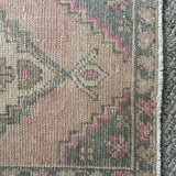 1’6 x 2’11 Vintage Oushak Rug Muted Blush Pink, Beige & Brown '5210