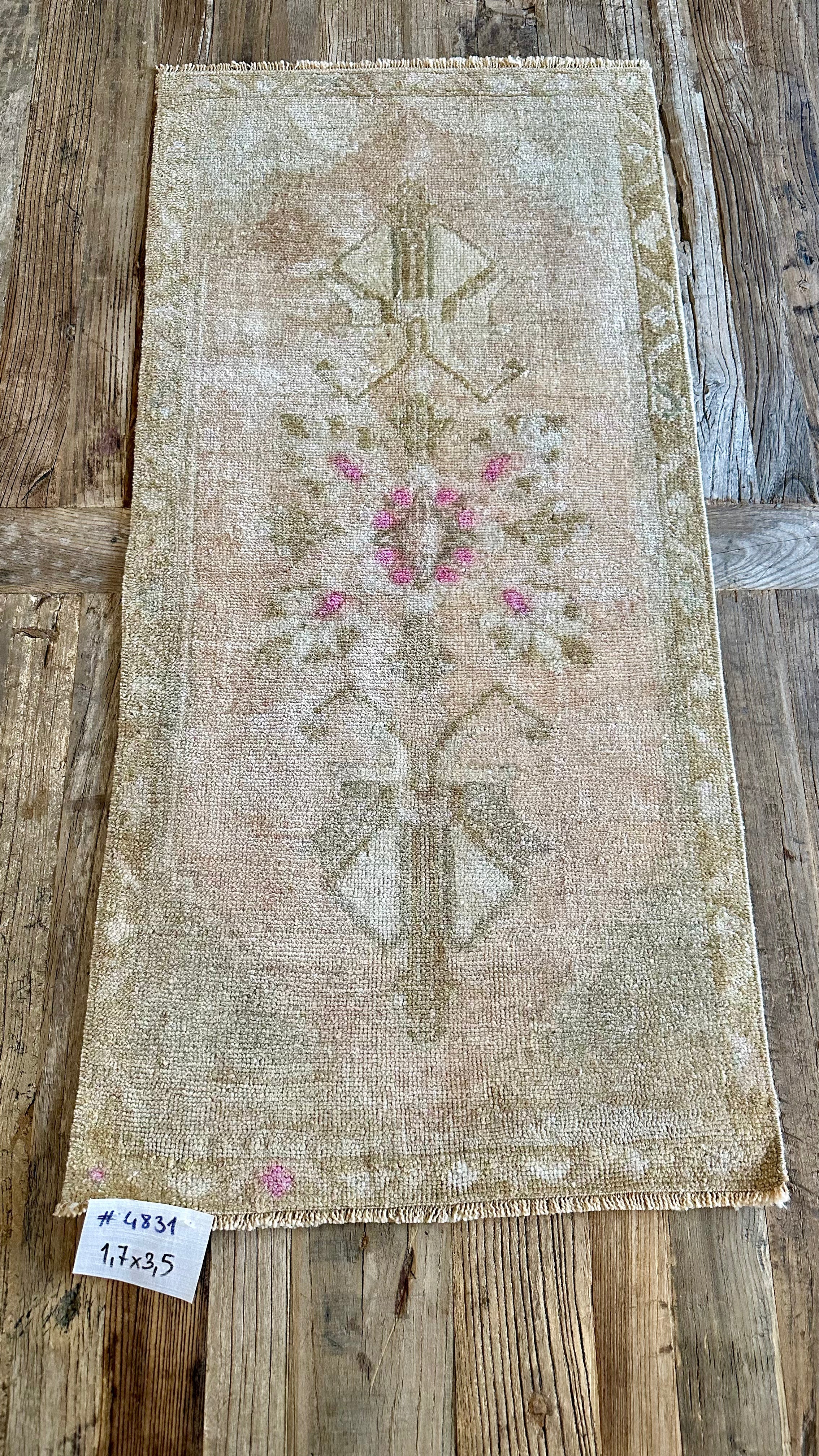 1’7 x 3’5 Antique Turkish Taspinar Rug Muted Beige, Green & Pink '4831 Linda's Barn