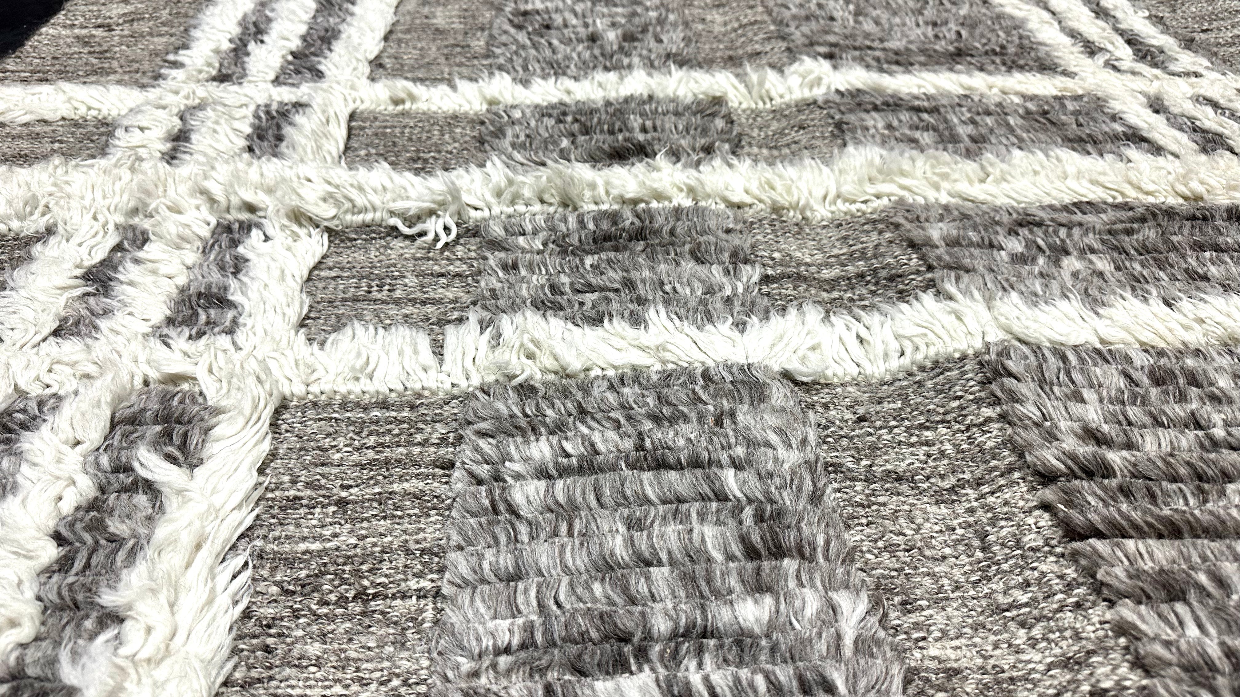 10’4 x 14’1 Shaggy Moroccan Rug Grey Pure Turkish Wool M-3781 Linda's Barn