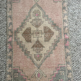 1’6 x 2’11 Vintage Oushak Rug Muted Blush Pink, Beige & Brown '5210
