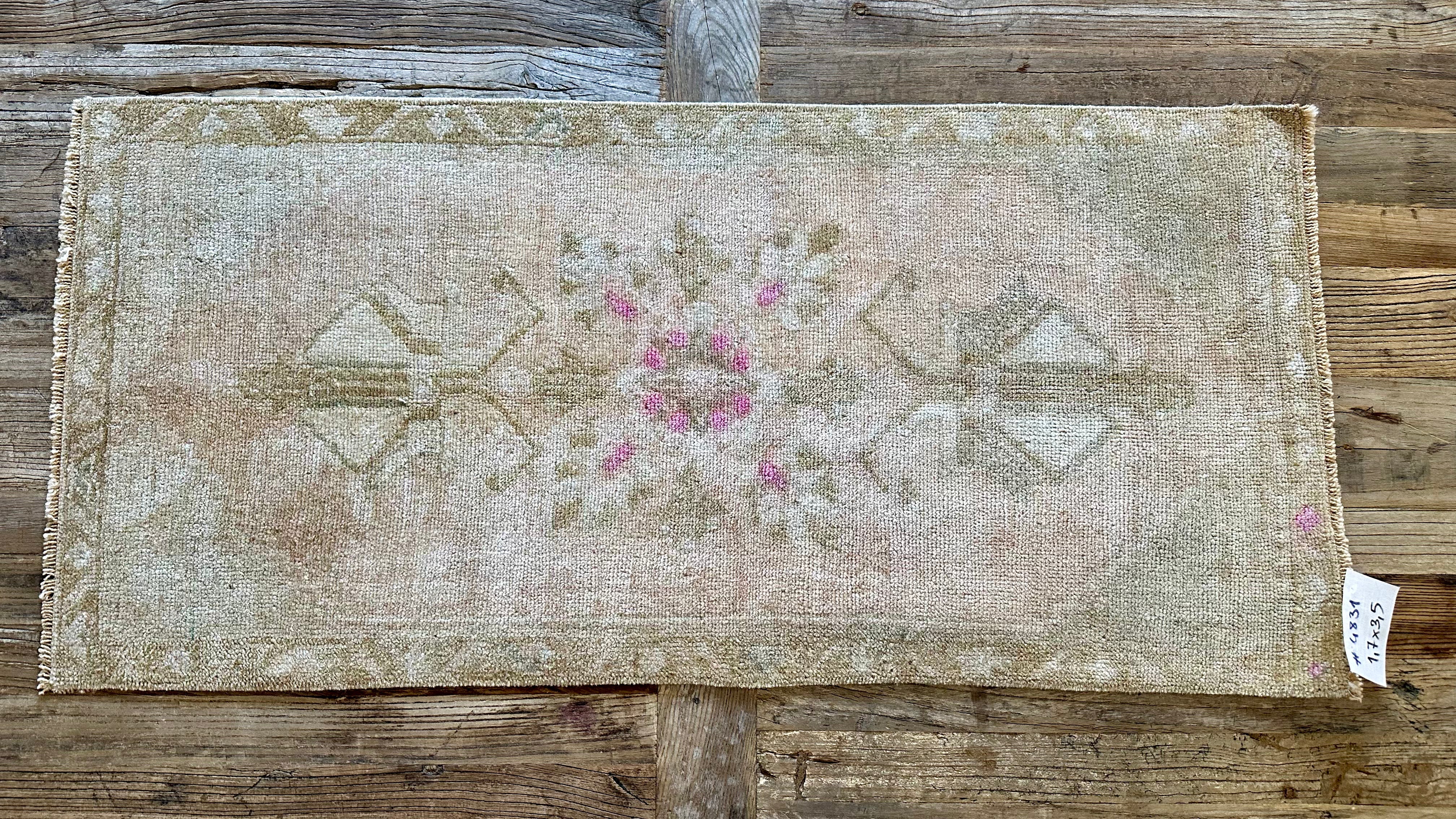 1’7 x 3’5 Antique Turkish Taspinar Rug Muted Beige, Green & Pink '4831 Linda's Barn