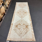 2’8 x 10’4 Vintage Herki Runner Cream & Light Warm Brown
