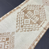 2’8 x 10’4 Vintage Herki Runner Cream & Light Warm Brown