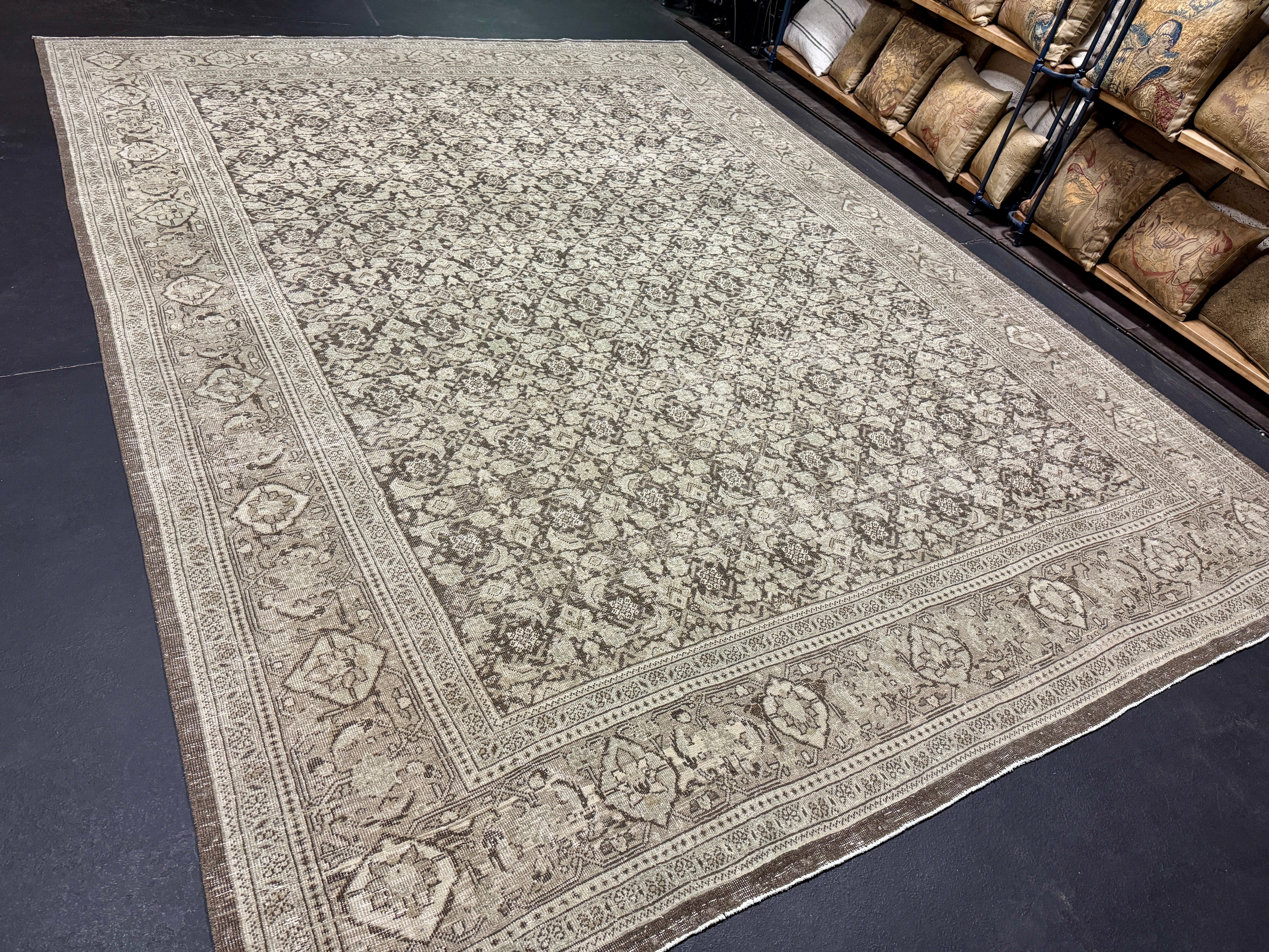 Sage Muted Rug 9’1 x 12’1 Classic Vintage Rug Muted Gray, Taupe & Sage 5705-1 – Linda ...
