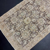 3’5 x 10’9 Classic Vintage Runner Muted Brown, Green & Beige 5517