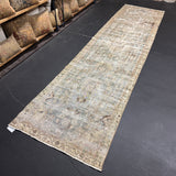3’2 x 12’9 Classic Vintage Runner Green + Beige 5492
