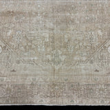 6’6 x 9’3 Classic Vintage Rug Muted Light Beige + Green 5661