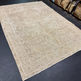 6’4 x 9’2 Classic Vintage Rug Muted Light Taupe, Beige + Sage 5659