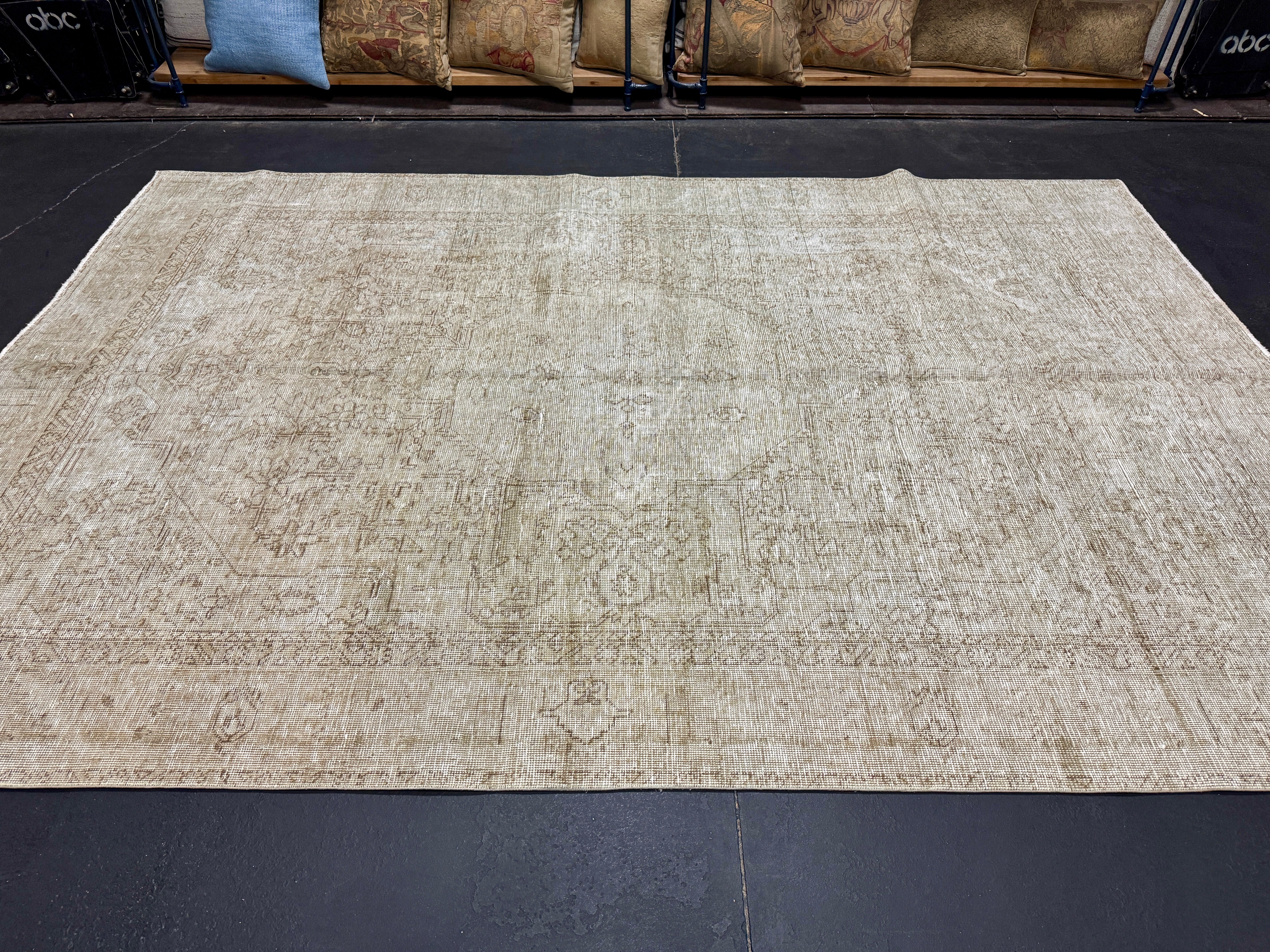 6’2 x 9’2 Classic Vintage Rug Muted Sage-Gray and Brown 5655 Linda's Barn