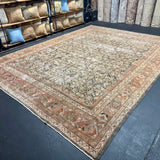 10’4 x 13’7 Classic Antique Rug Muted Black, Rust, Gray & Bone 5734