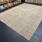 9’7 x 12’9 Classic Vintage Rug Beige, Sage Green &  Brown 5747