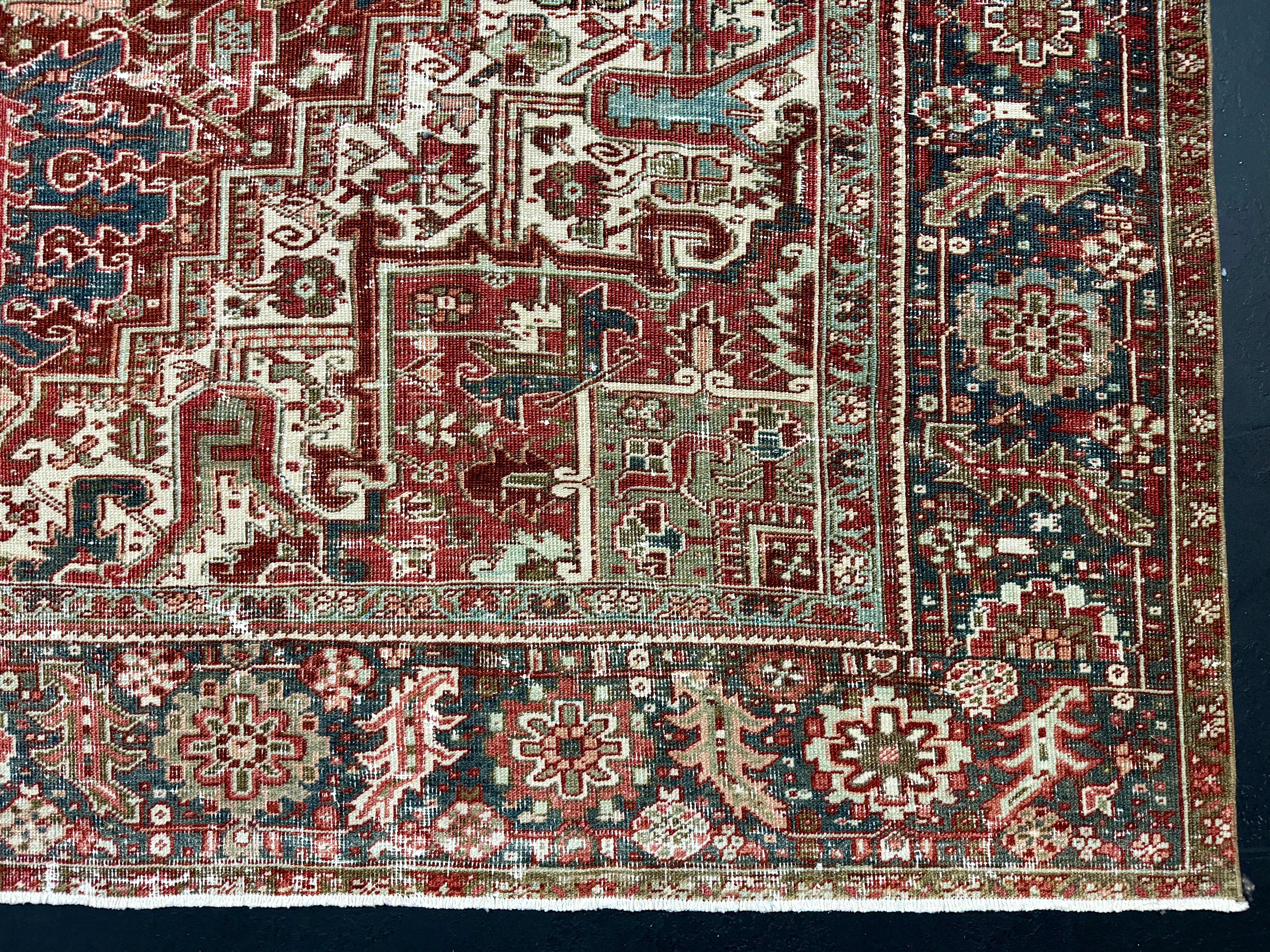 8’10 x 11’6 Classic Vintage Rug Muted Oxblood Red, Blue, Cream & Green 5753 Linda's Barn