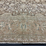 9’11 x 13’7 Classic Vintage Rug Muted  Beige, Brown, Blue & Green 5752