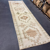 3’4 x 10’6 Vintage Herki Runner Cream & Light Brown + Green 4991