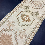 3’4 x 10’6 Vintage Herki Runner Cream & Light Brown + Green 4991