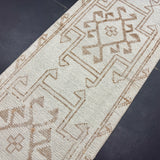 3’ x 12’2 Vintage Herki Runner Cream & Light  Brown 5520