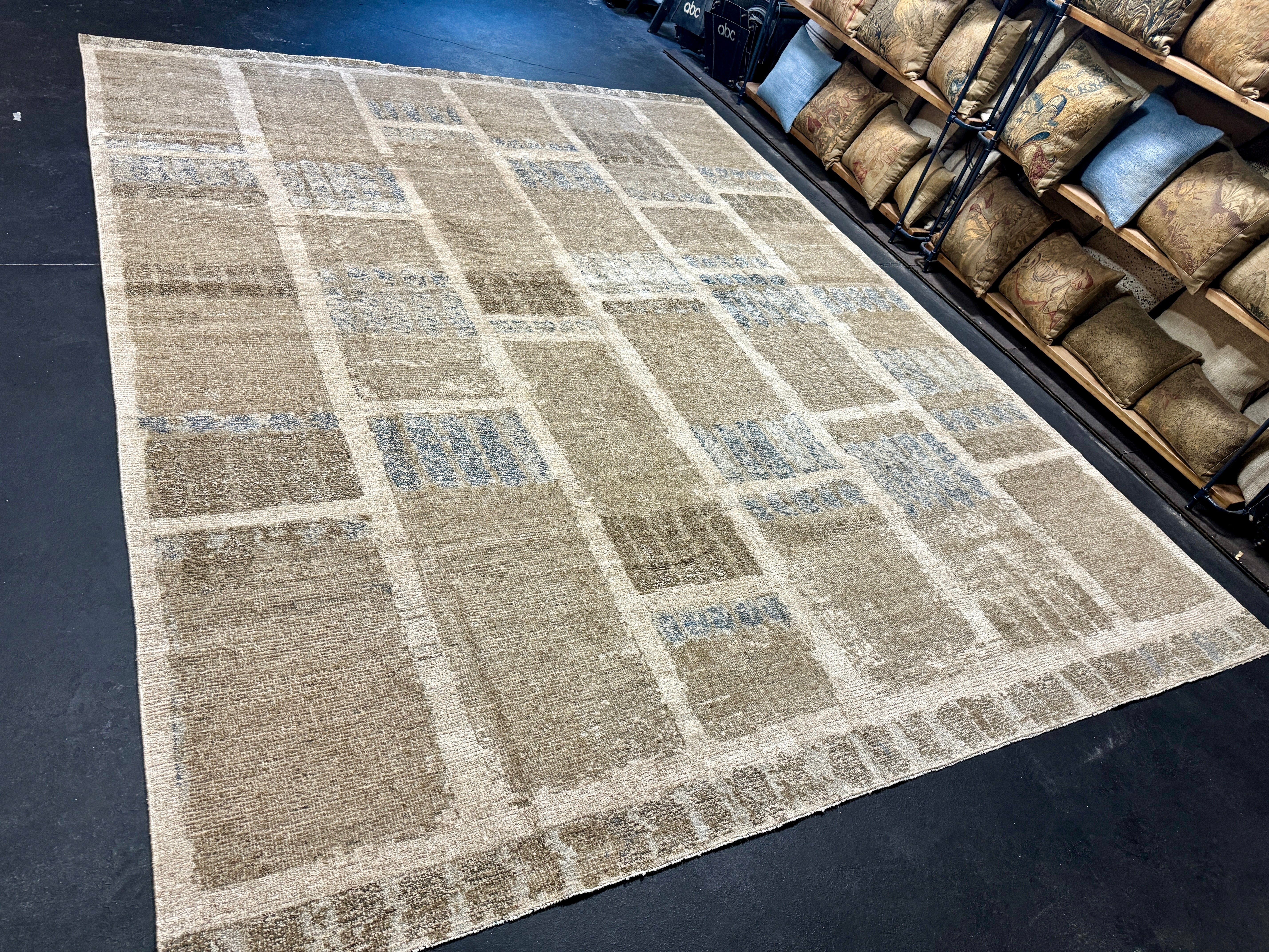 9’3 x 12’ Swedish Style Rug Pure Distressed Silk, Organic Wool + Allo Muted Taupe, Camel, Denim & Silver LB31 Linda's Barn