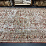 9’8 x 12’5 Classic Antique Carpet Muted Rust, Black, Bone & Gray 5770