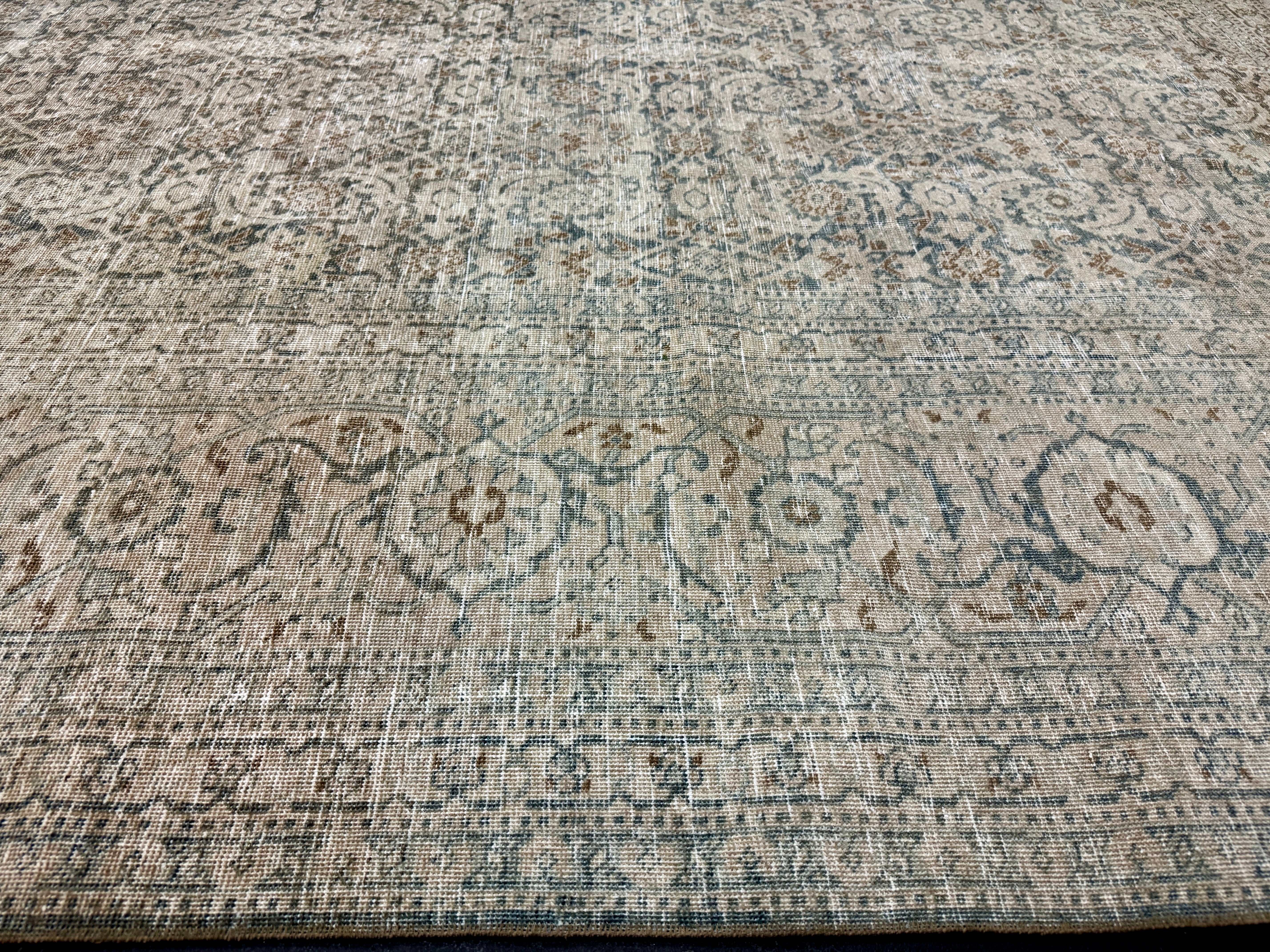 10’5 x 13’1 Classic Antique Rug Muted  Gray-Beige, Denim, Teal & Camel 5778 Linda's Barn