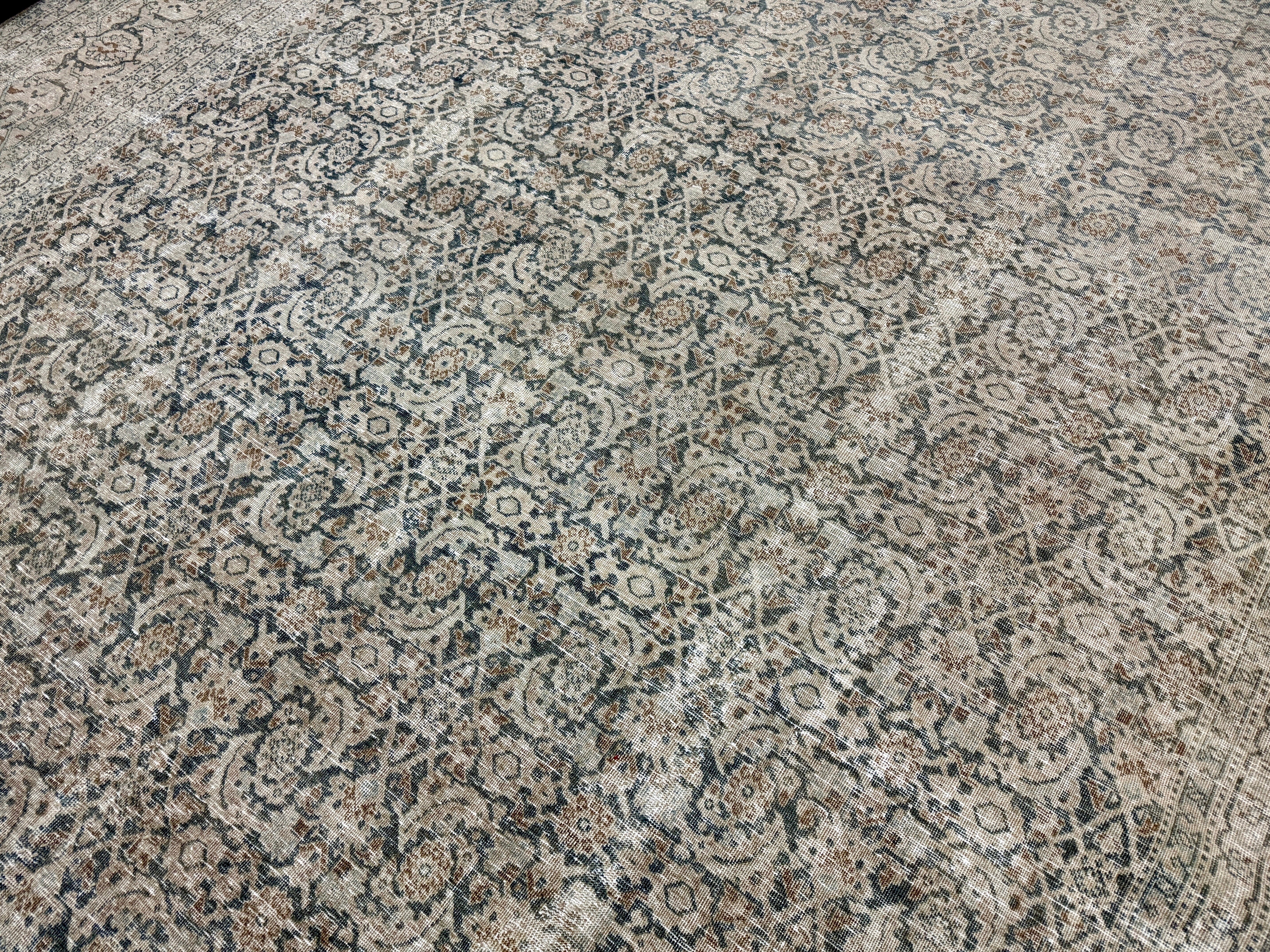 10’5 x 13’1 Classic Antique Rug Muted  Gray-Beige, Denim, Teal & Camel 5778 Linda's Barn