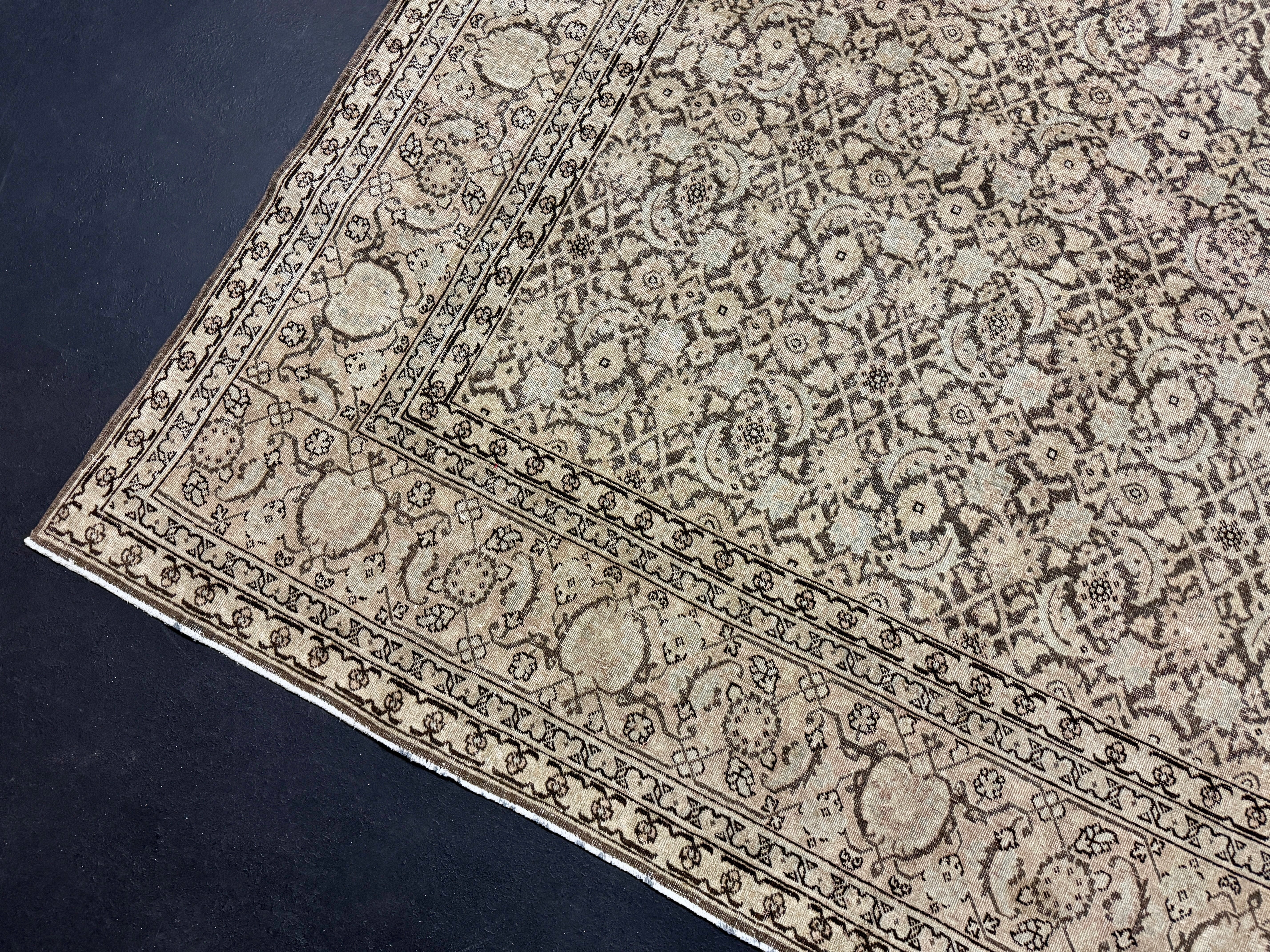 7’9 x 11’3 Classic Vintage Rug Muted Brown, Seafoam Blue &  Blush 5777 Linda's Barn