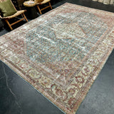 8’9 x 12’4 Classic Antique Rug Muted Red, Blue & Gray