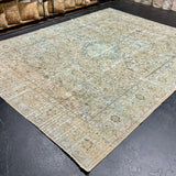 9’ x 12’1 Classic Vintage Rug Muted Gray, Ecru-Beige & Light Blue