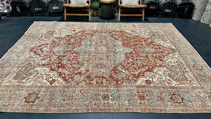 8’2 x 10’8 Classic Vintage Rug Muted Blue, Rust & Cream