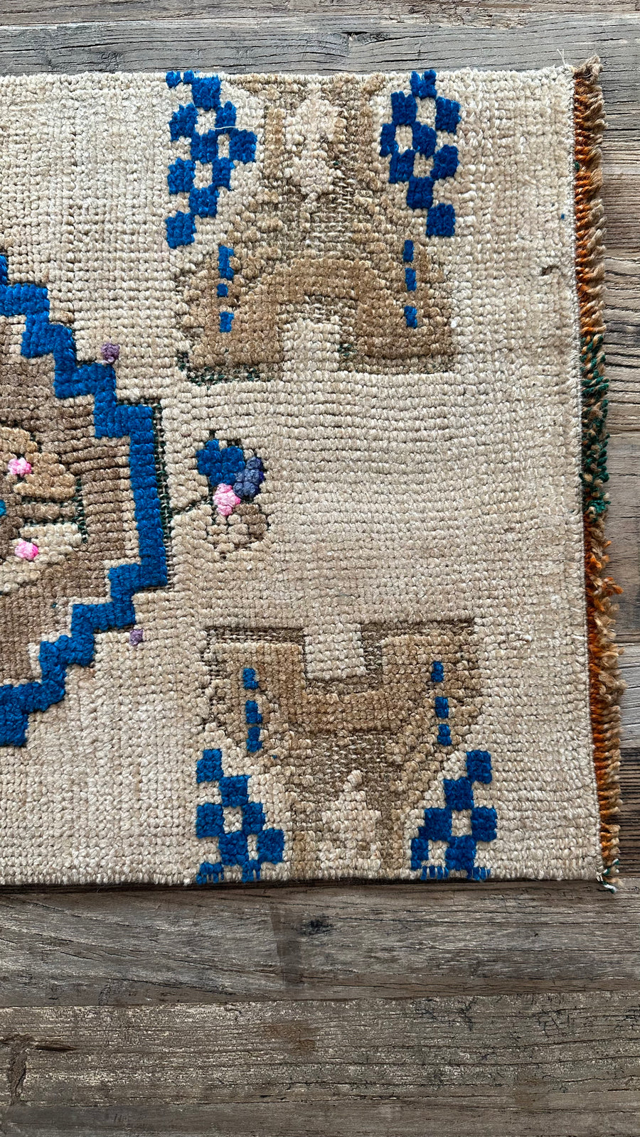 1’4 x 2’7 Antique Cappadocian Rug Muted Camel Beige + Indigo Blue