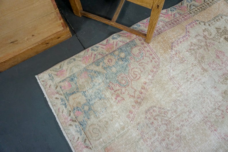 4'3 x 7'2 Oushak Rug Faded Cream, Sand, Baby Pink & Blue