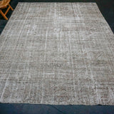 8’9 x 11’10 Classic Antique Rug Muted Gray, White & Brown Carpet SB