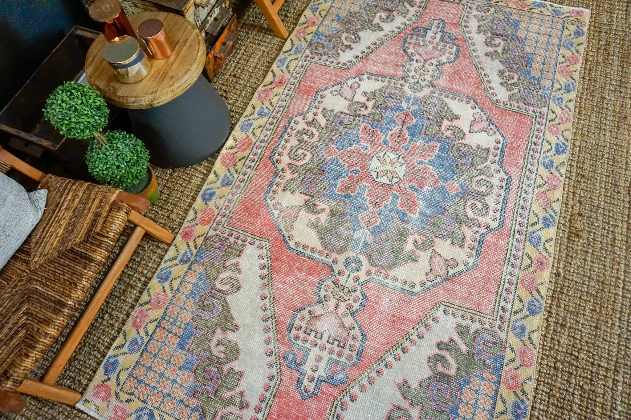 4’6 x 7’10 Oushak Rug Coral Pink, Blue and Yellow Vintage Carpet '3100 Linda's Barn