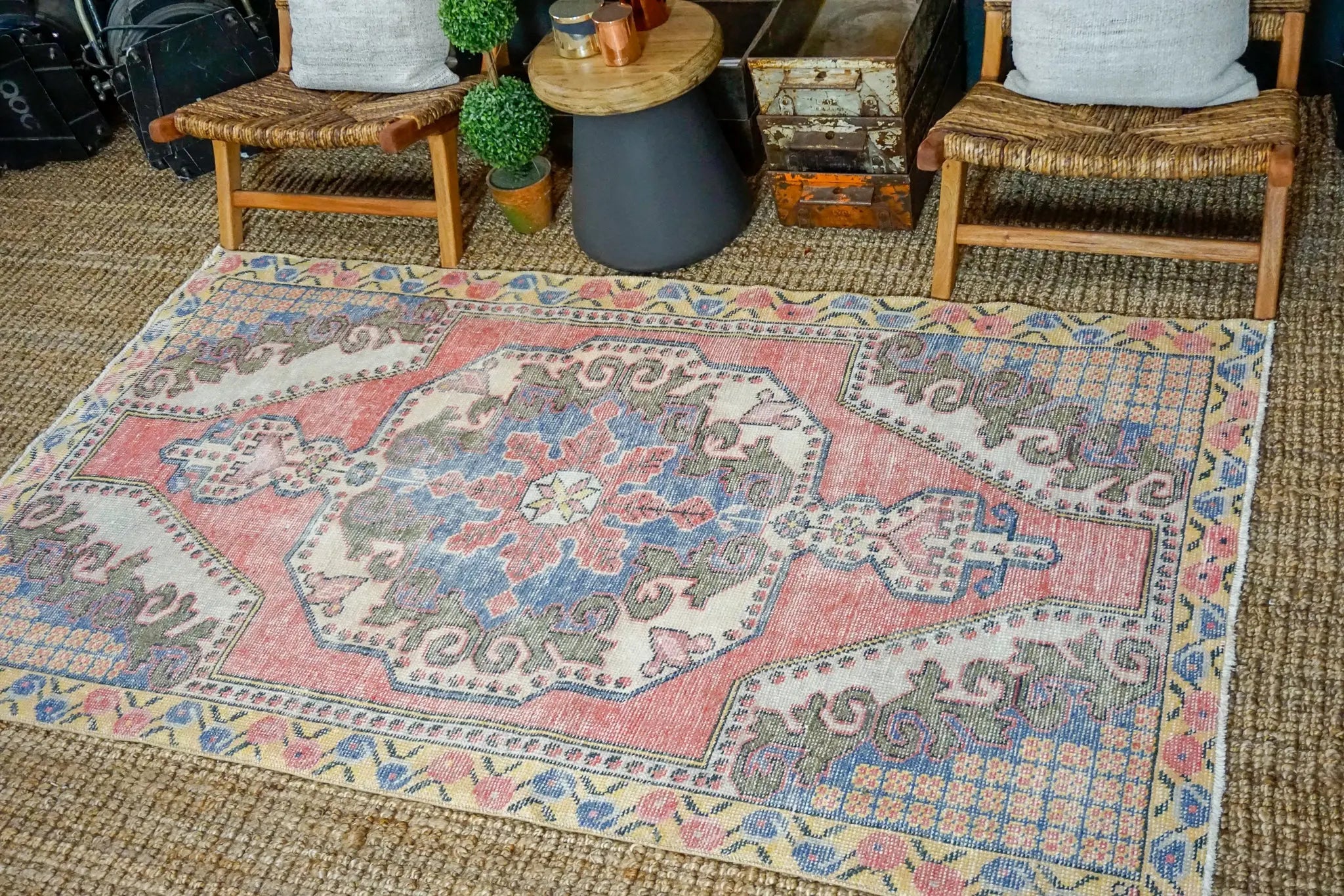 4’6 x 7’10 Oushak Rug Coral Pink, Blue and Yellow Vintage Carpet '3100 Linda's Barn