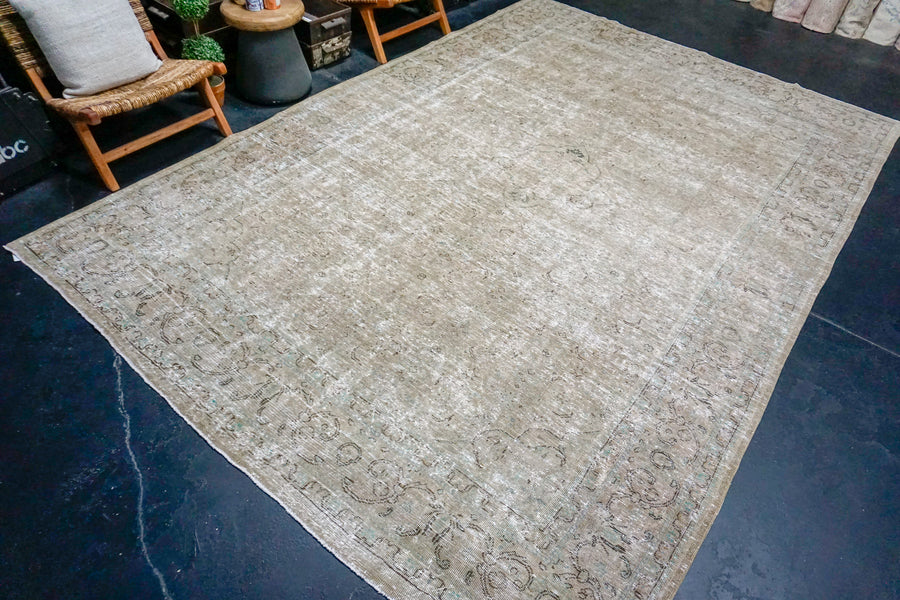 Sold 5/12*8’8 x 12’10 Classic Vintage Rug Muted Greige, Teal & Brown SB
