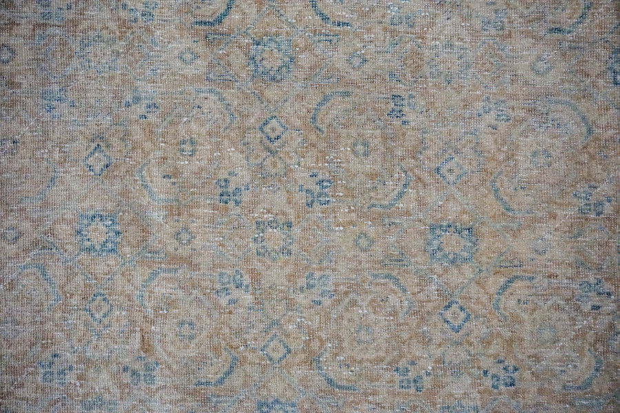 8’4 x 11’6 Classic Vintage Rug Cream + Blue 60’s Carpet