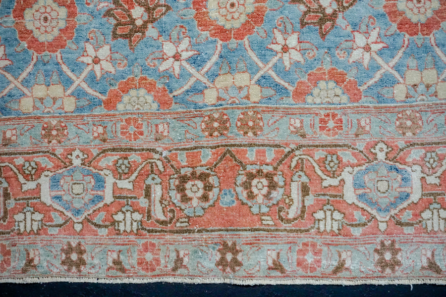 4’7 x 7’1 Classic Vintage Rug Denim Blue, Apricot + Cream SB