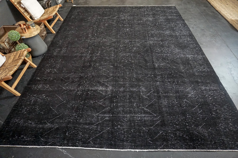 9’6 x 13’ Classic Vintage Mahal Rug Black Overdyed Carpet 1970's