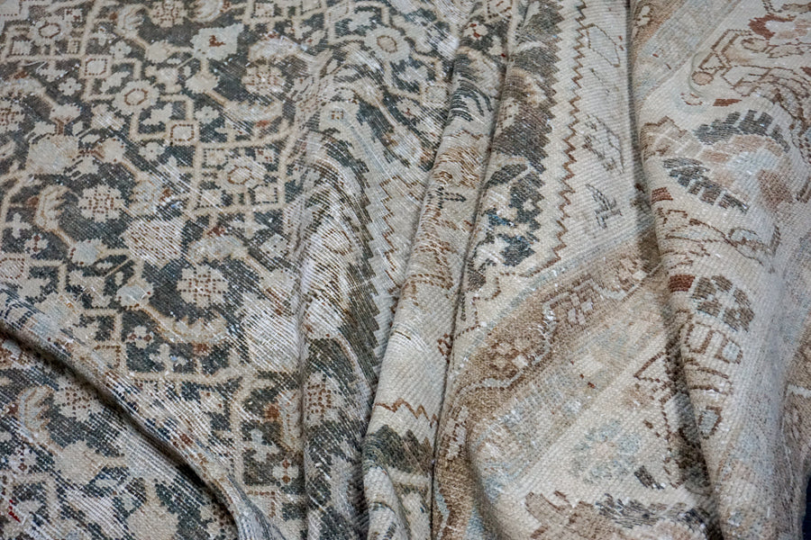 8’6 x 11’9 Classic Antique Rug Muted Beige + Clay Gray SB