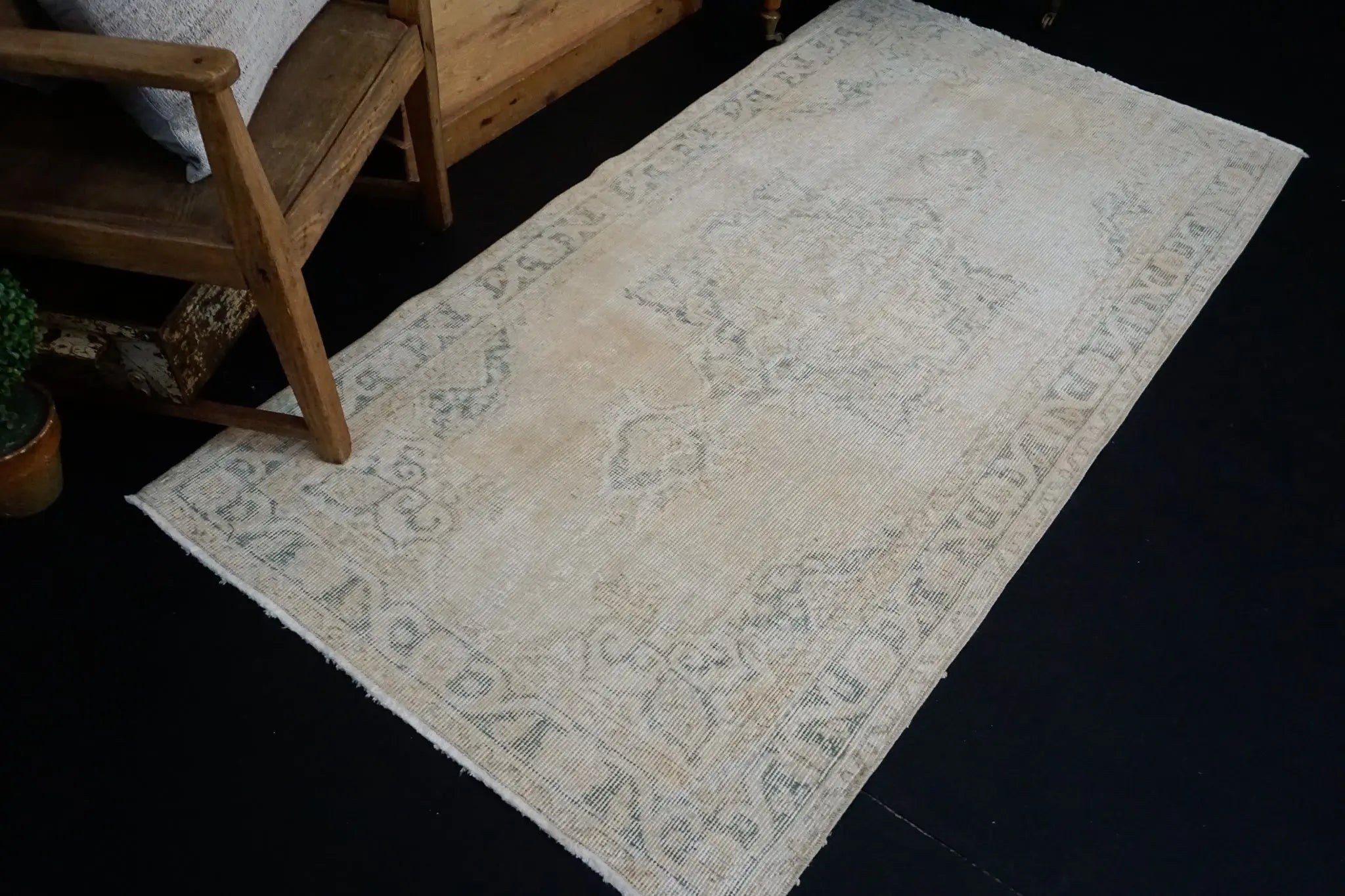 3’3 x 6’2 Oushak Rug Seafoam Green and Beige '2634 Linda's Barn