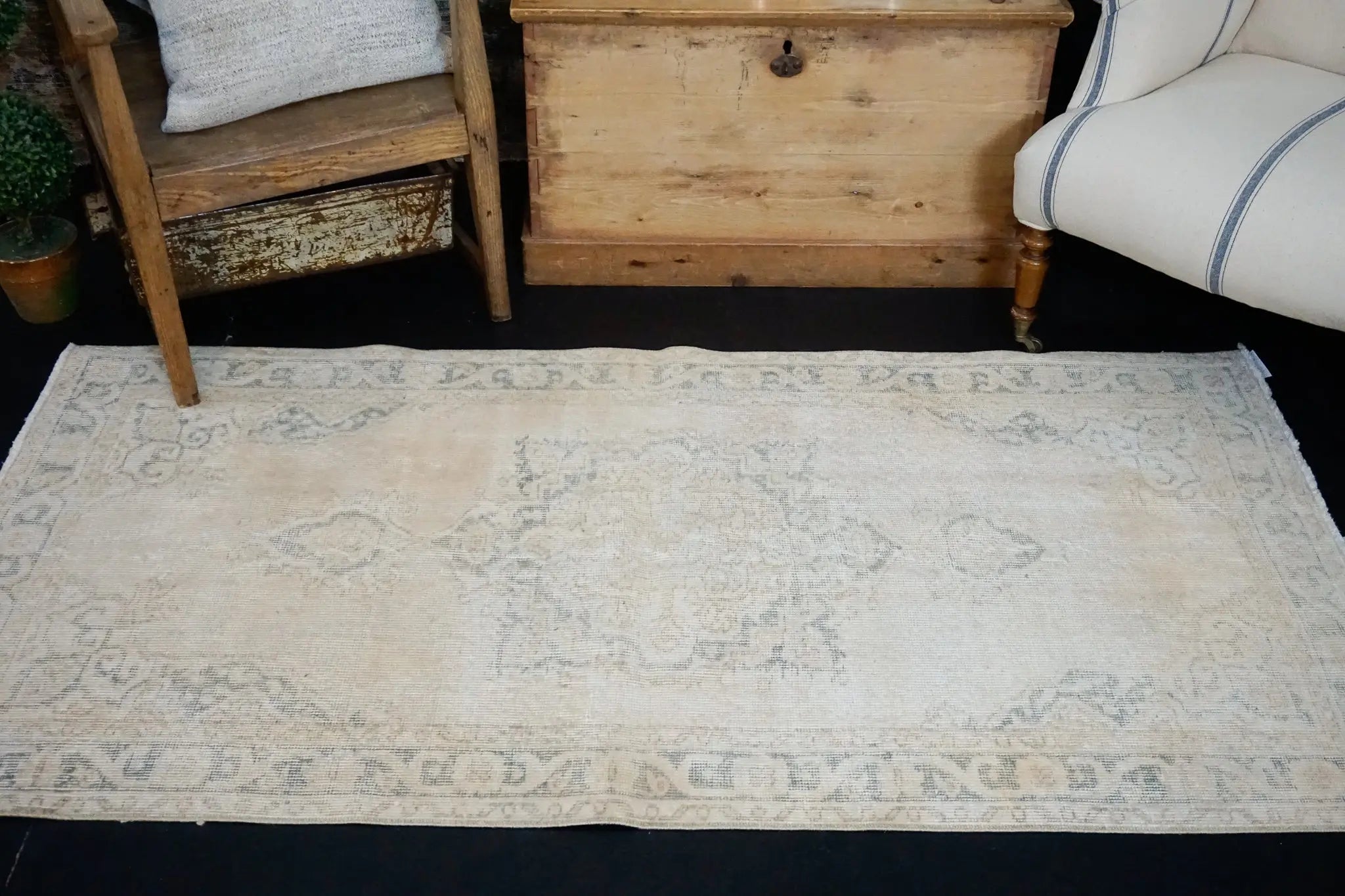 3’3 x 6’2 Oushak Rug Seafoam Green and Beige '2634 Linda's Barn
