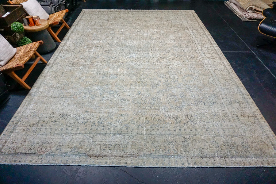 9’6 x 13’7 Classic Antique Rug Muted Gray, Cappuccino + Steel Blue SB