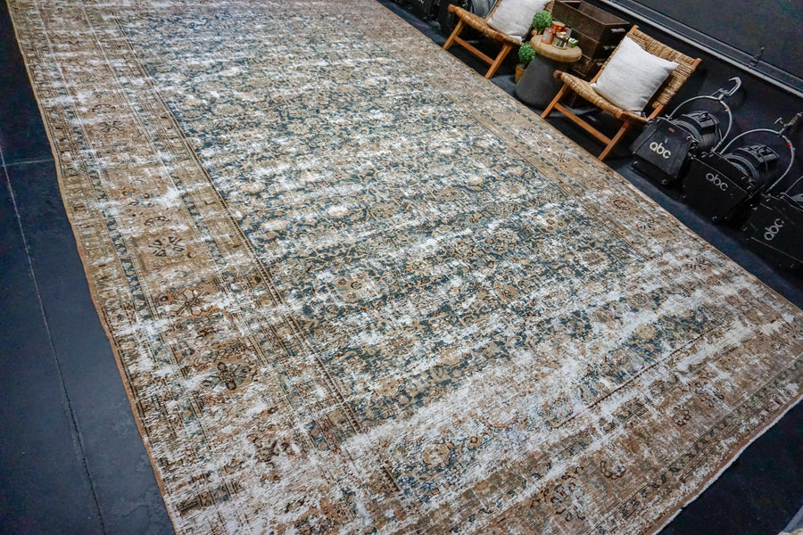 10’8 x 17’ Classic Antique Rug Muted Midnight Blue, Mocha, Cappuccino + Brown SB