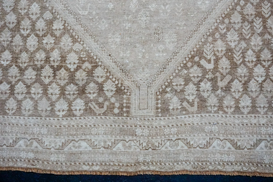 7’2 x 10’7 Classic Antique Carpet Muted Beige + Cream SB