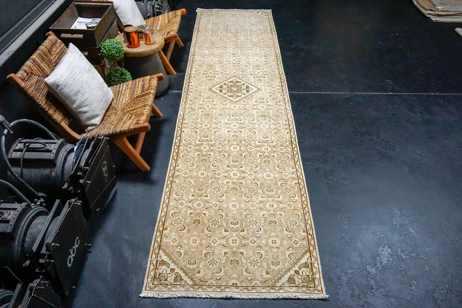 3’3 x 12’7 Classic Vintage Runner Beige, Green and Brown SB