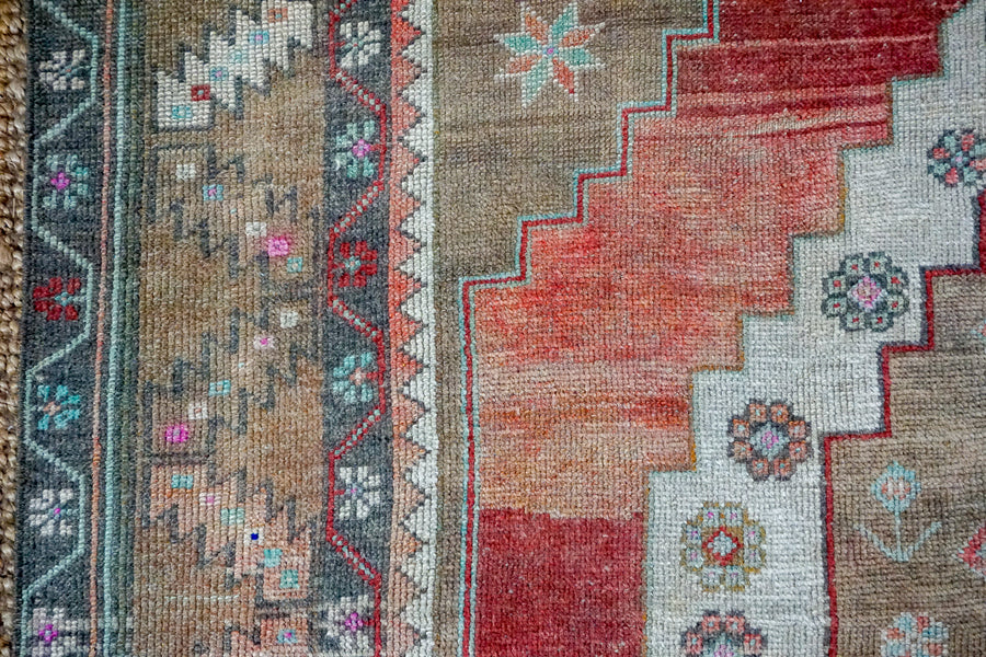 5’5 x 8’7 Turkish Taspinar Rug Muted Copper, Dark Tan and Cream Vintage Carpet