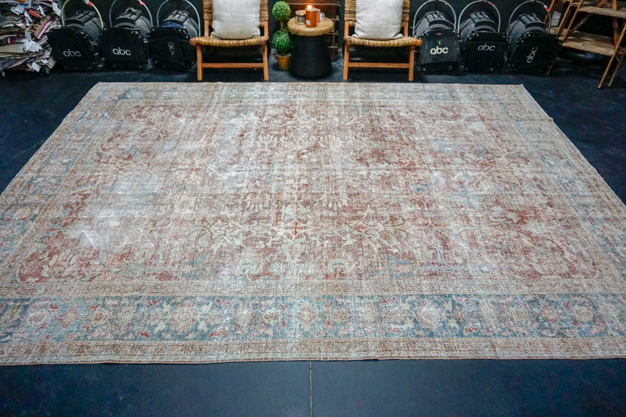 9’ x 12’7 Classic Antique Rug Red, Blue + Taupe Carpet SB