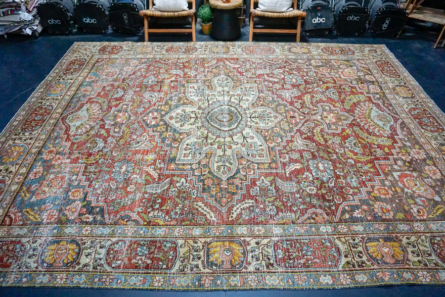 10’1 x 13’ Classic Vintage Rug Wine, Blue, & Moss Green  SB