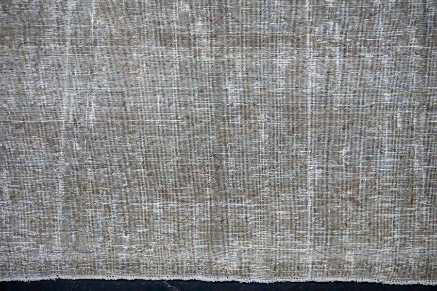 9’6 x 13’5 Classic Vintage Rug Muted Gray + Beige SB