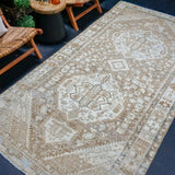4’8 x 9’10 Classic Vintage Rug Muted Cream, Eggshell Blue + Camel SB '4430